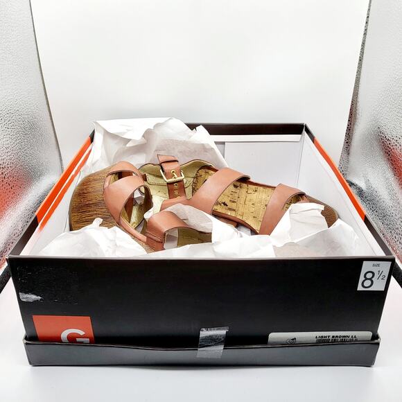 G by GUESS Sylbie Light Brown Strappy Peep Toe Wedge Platform Sandals Size 8.5M - Picture 12 of 13